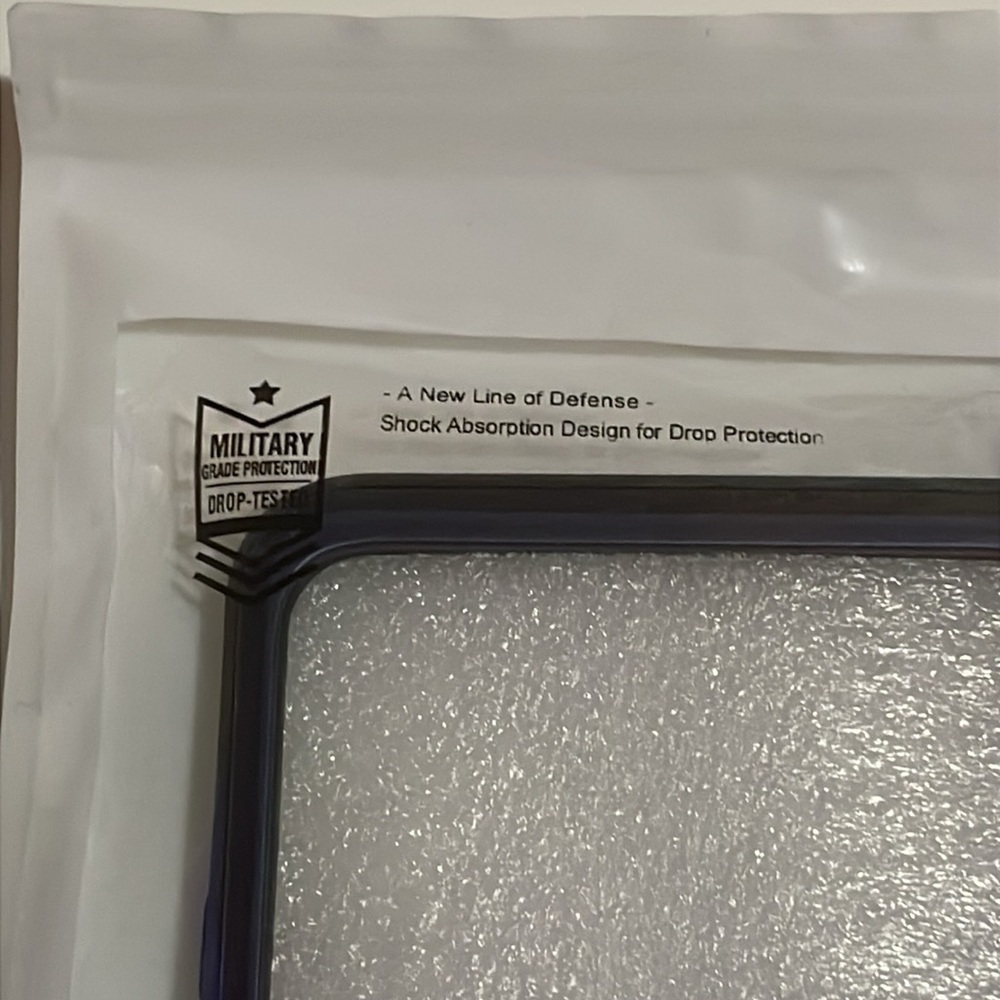 NWT Atump Motorola Rzr Phone Case! - Picture 5 of 6